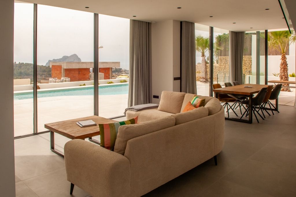 Design Villa met zeezicht te koop in Calpe