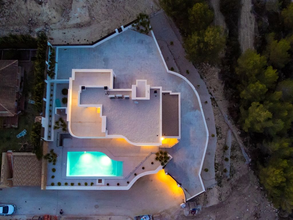 Design Villa met zeezicht te koop in Calpe