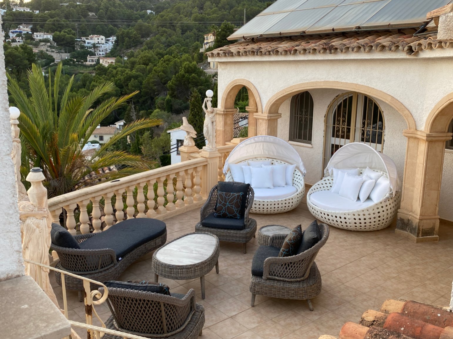 Fantastique villa avec vue panoramique sur la mer à Moraira