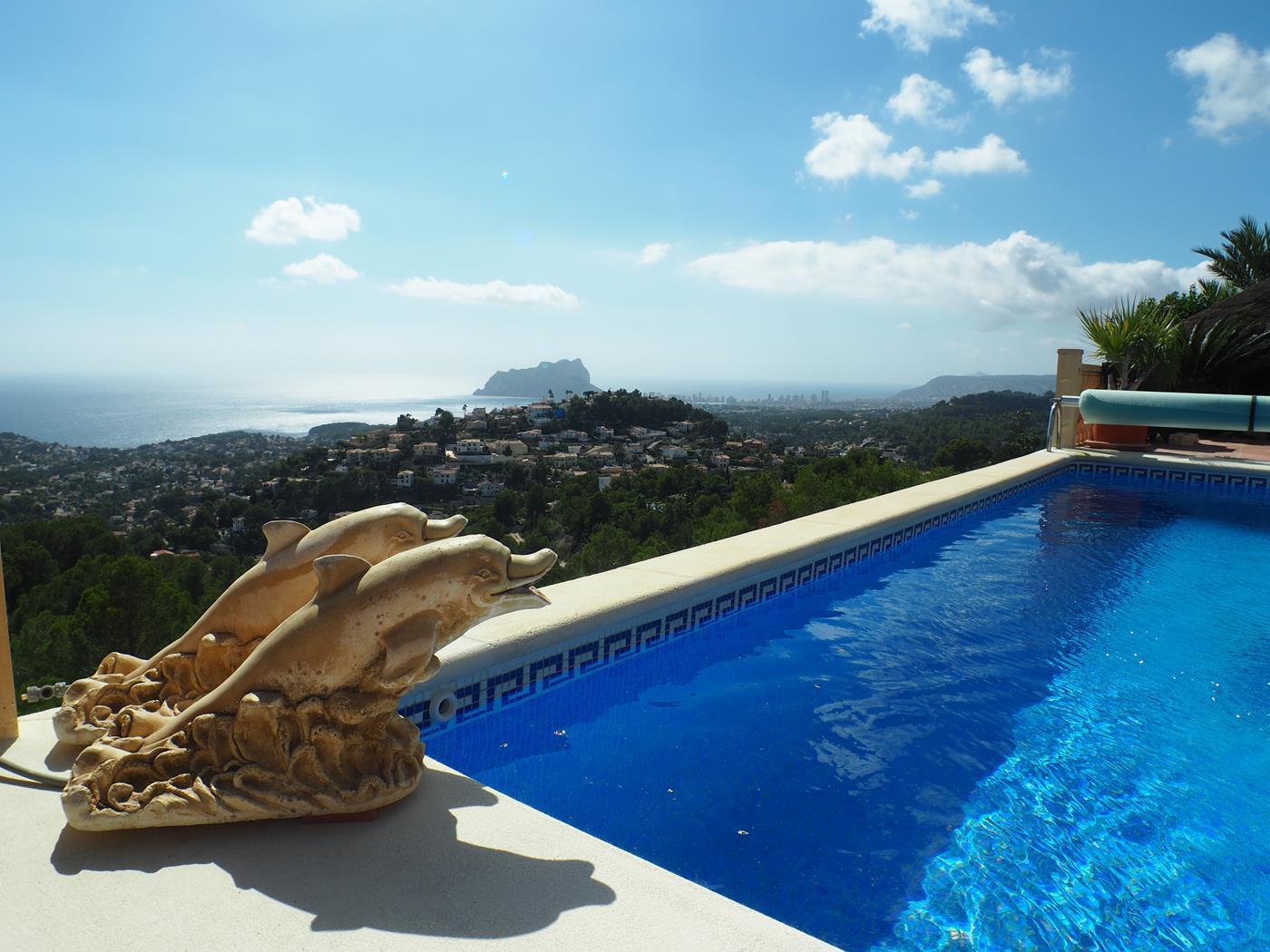 Villa de lujo estilo clasica in Moraira con vistas al mar
