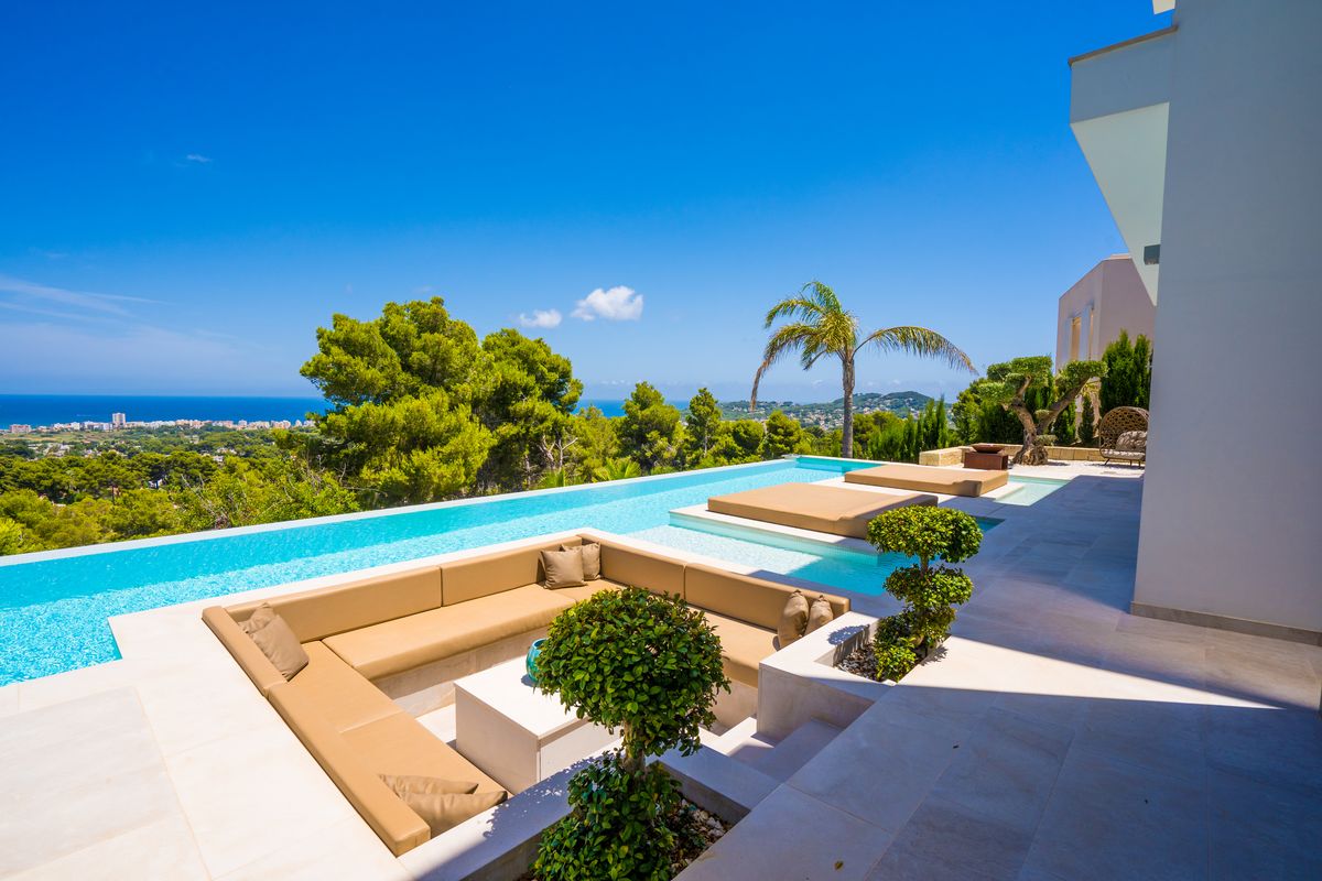 Lujosa villa con excepcionales vistas al mar en Adsubia Xabia